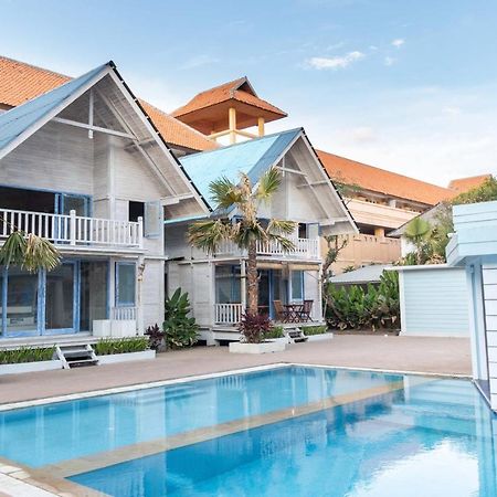 Seminyak Beach Hutアパートホテル エクステリア 写真