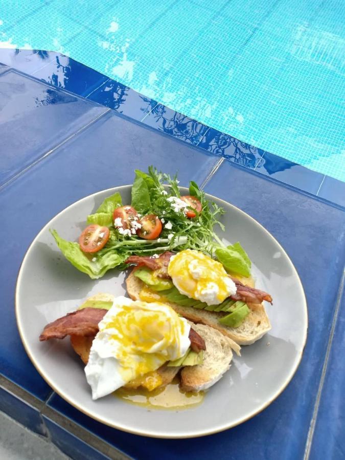 Seminyak Beach Hutアパートホテル エクステリア 写真